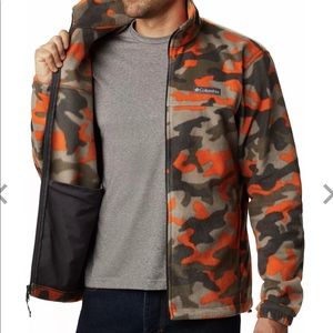 NWOT! Columbia fleece jacket! Orange camo